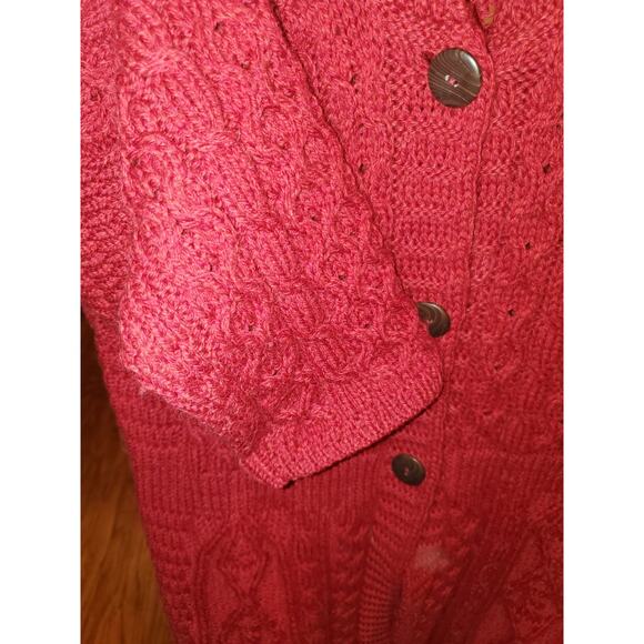 ARAN Ireland VTG Handmade 100%Wool Cardigan,Cable Knit Color Red three button, L - Picture 5 of 11